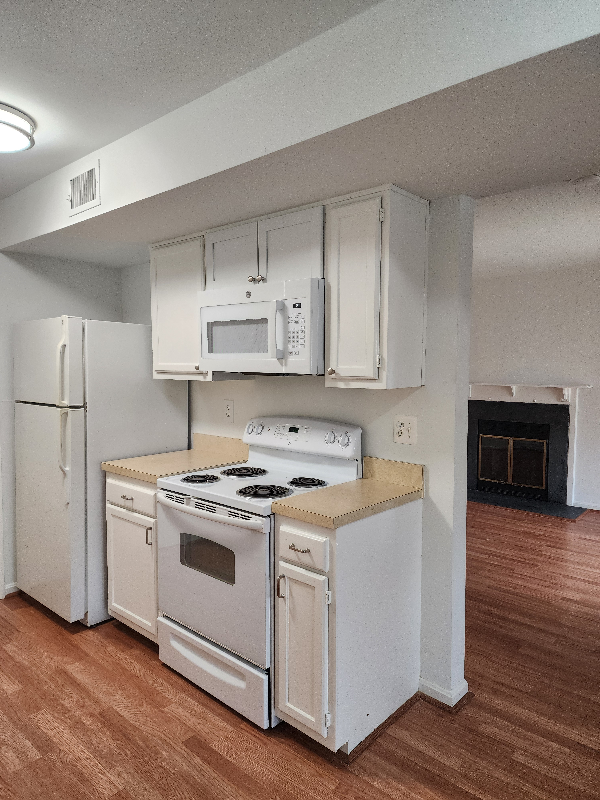 20225 Shipley Ter - Photo 3 of 25