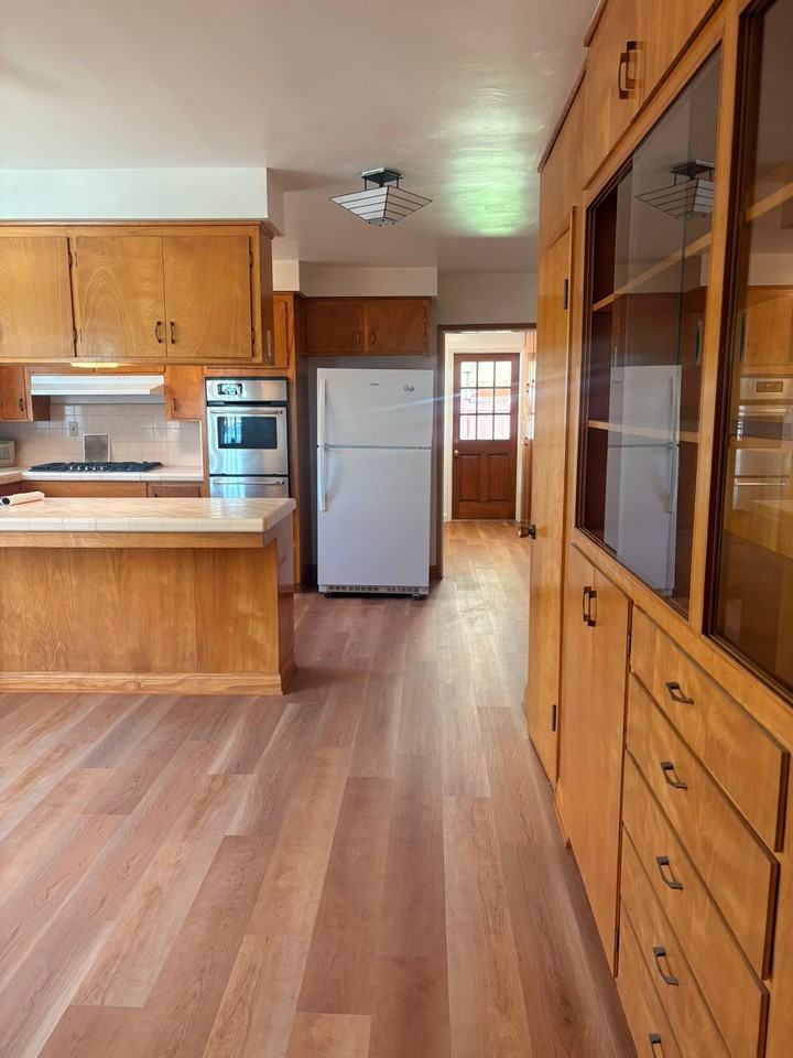 4568 Alice St - Photo 2 of 20