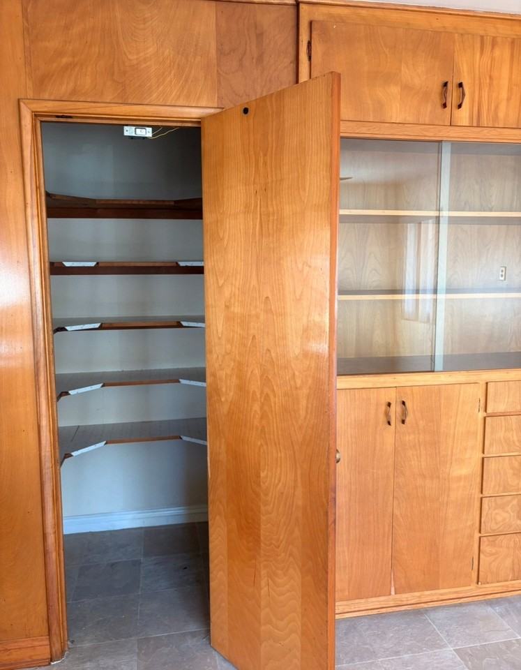 4568 Alice St - Photo 5 of 20