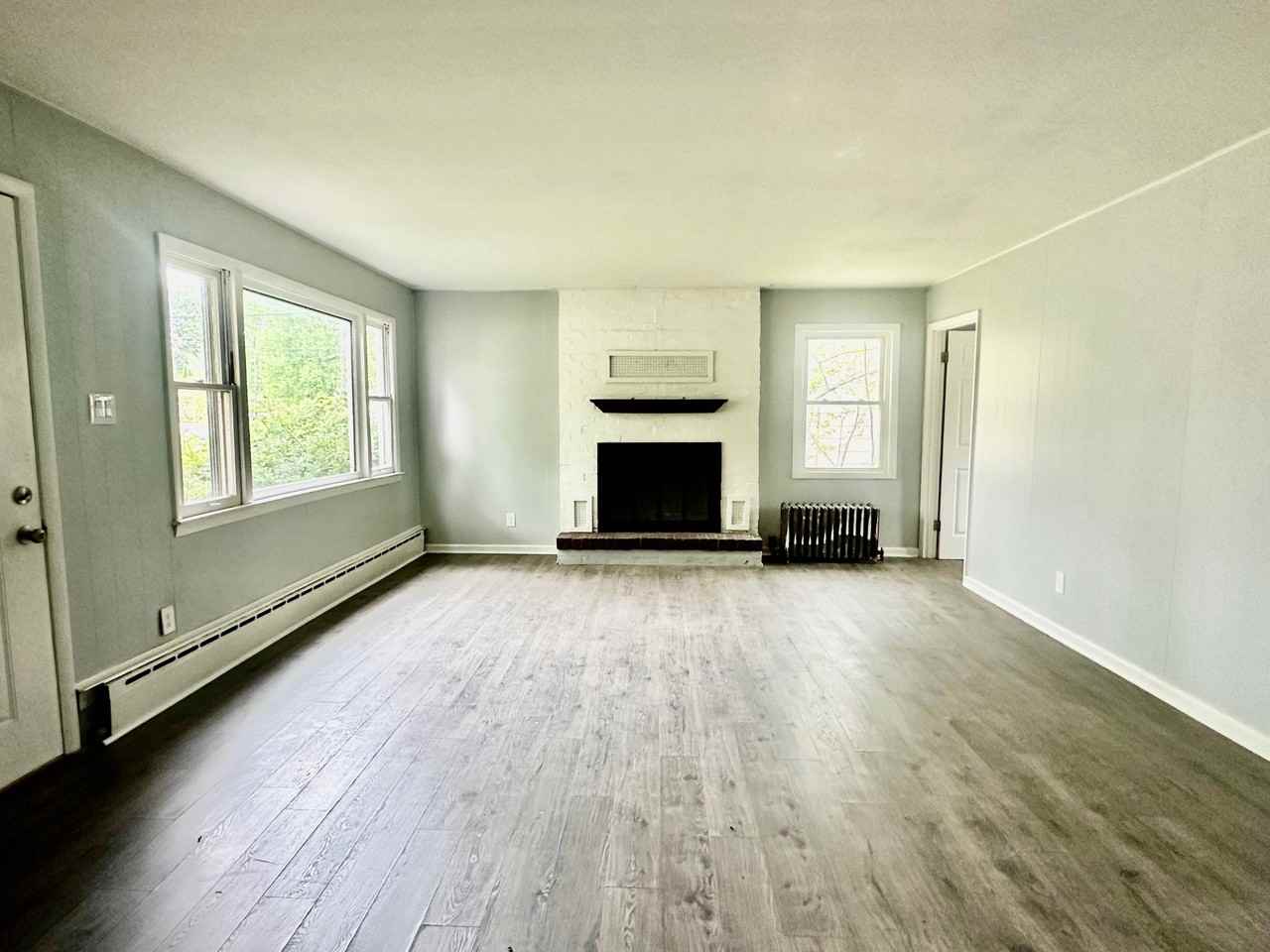 644 Stamp Dr - Photo 3 of 5