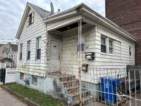 1131 Main St - Photo 1 of 1
