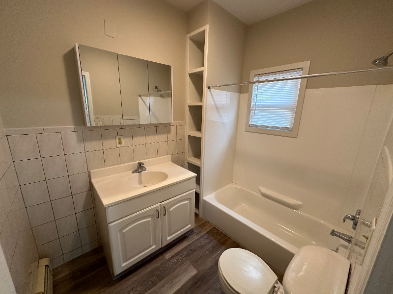 1131 Main St - Photo 5 of 7