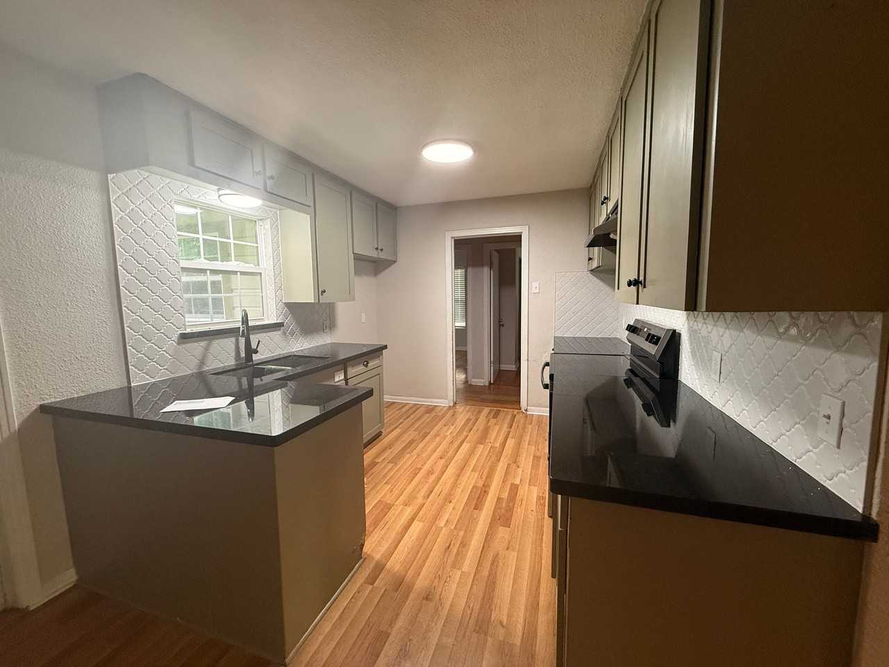 1218 Vance Dr