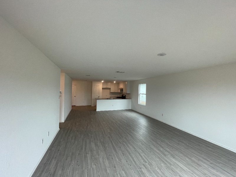 13727 Barn Door - Photo 5 of 12