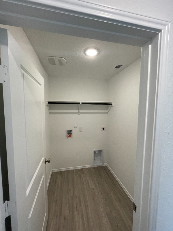 13727 Barn Door - Photo 6 of 12