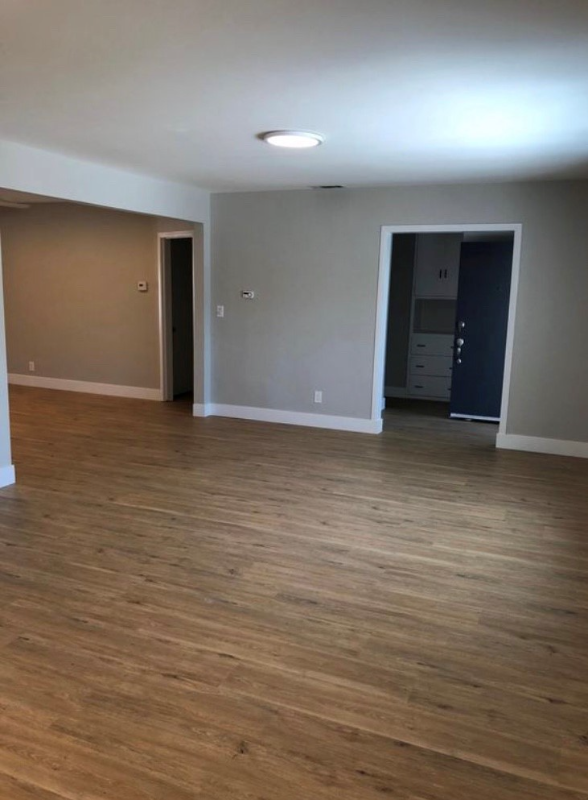 413 W Acacia Ave - Photo 7 of 26