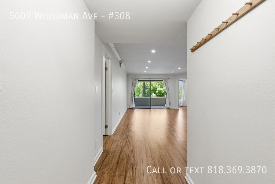 5009 Woodman Ave #308 - Photo 2 of 31
