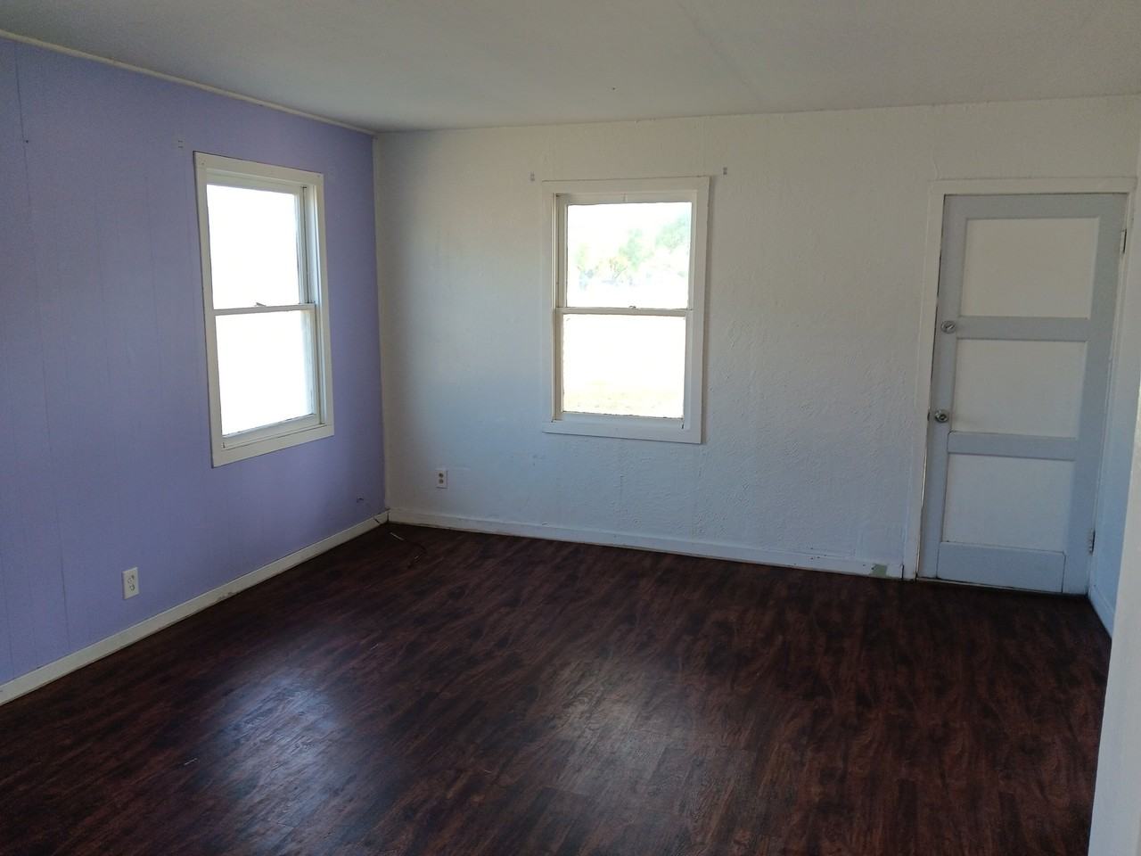 1459 S St - Photo 4 of 12