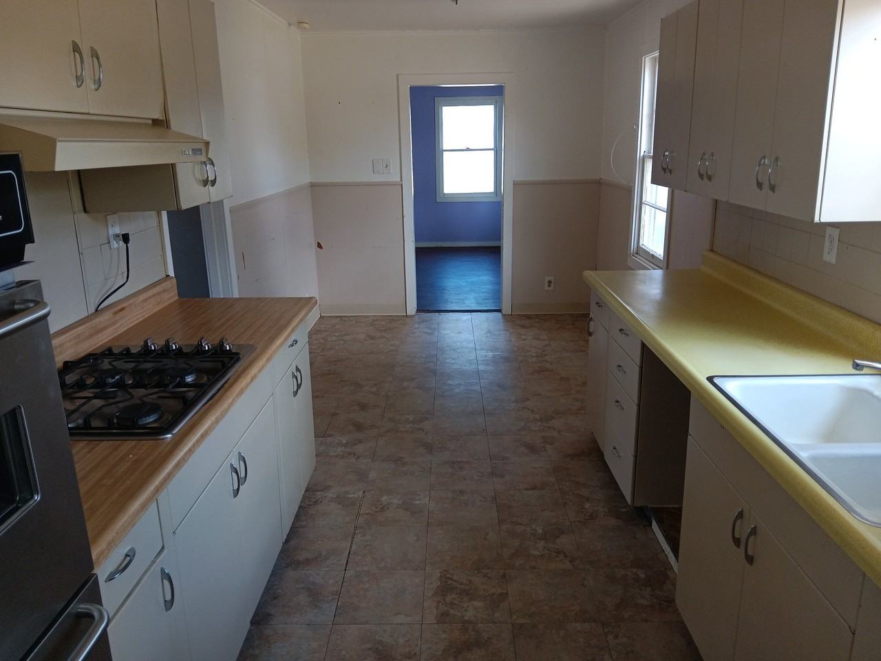 1459 S St - Photo 6 of 12