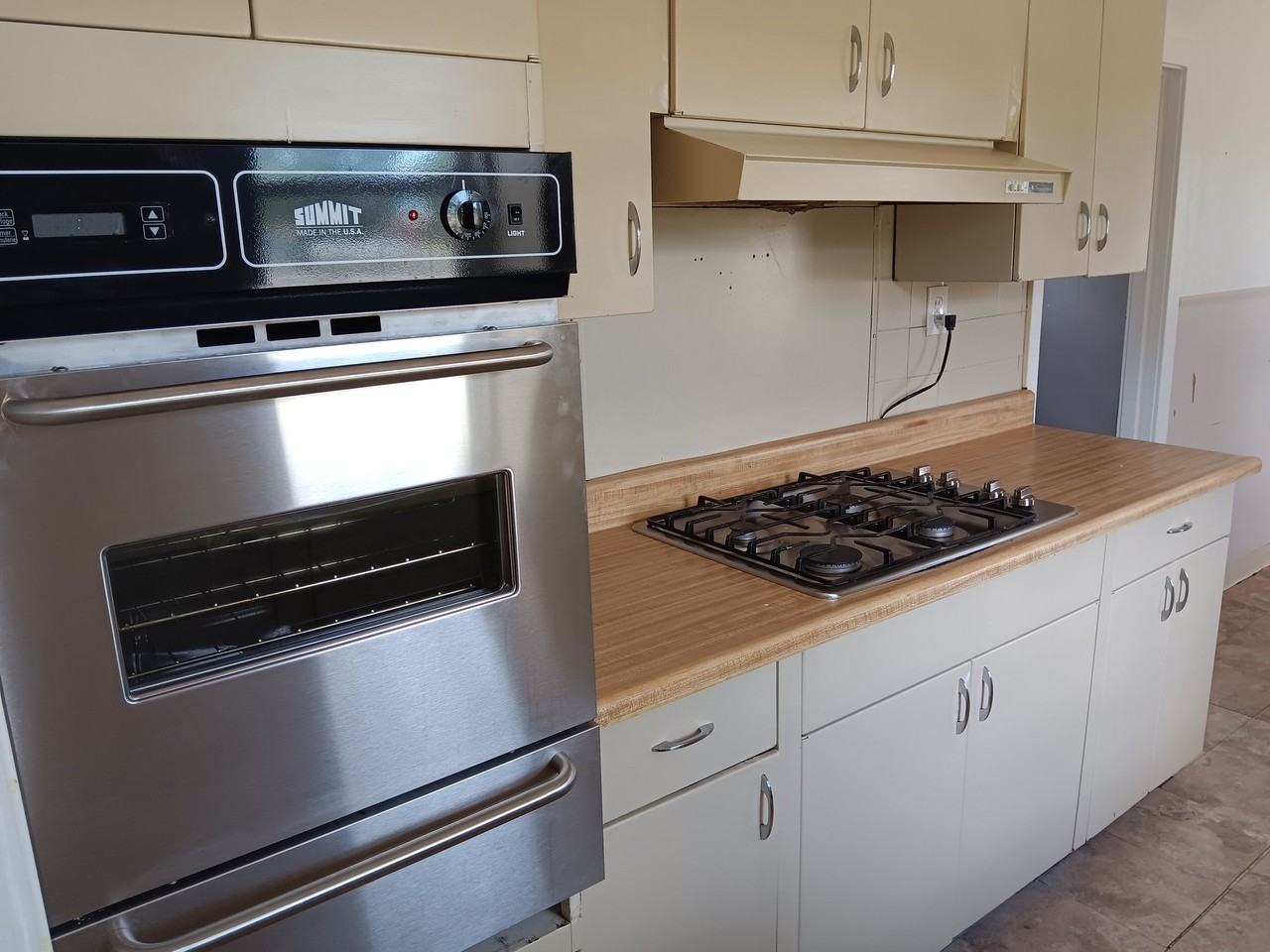 1459 S St - Photo 7 of 12