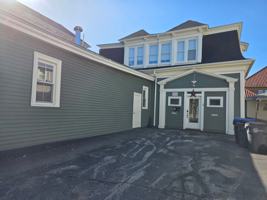 featured image of 64 Kenyon St #1stFL