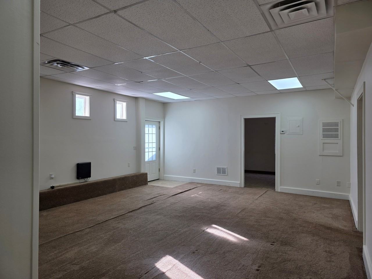 64 Kenyon St #1stFL - Photo 7 of 12