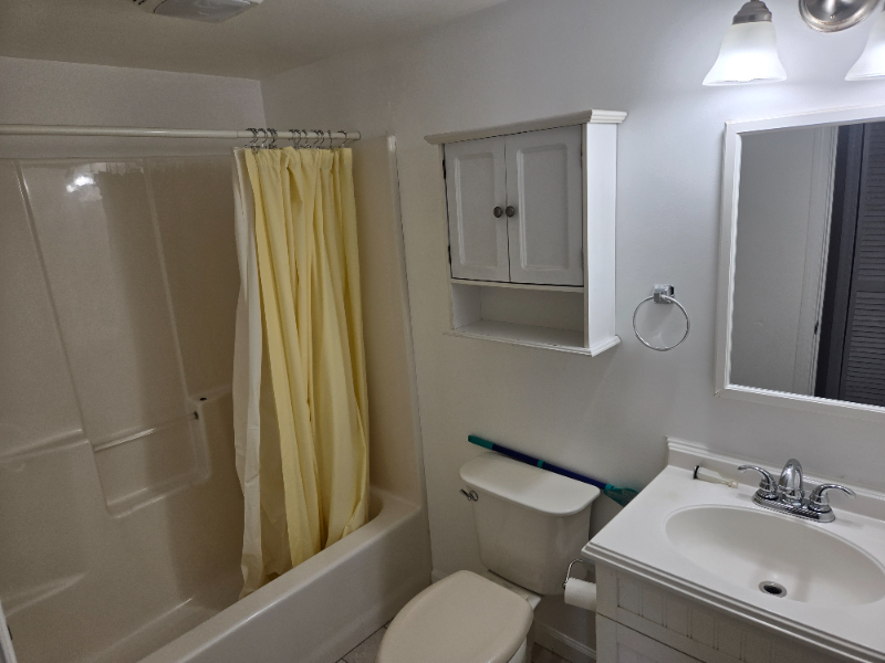 40 N Main St #40B - Photo 5 of 9