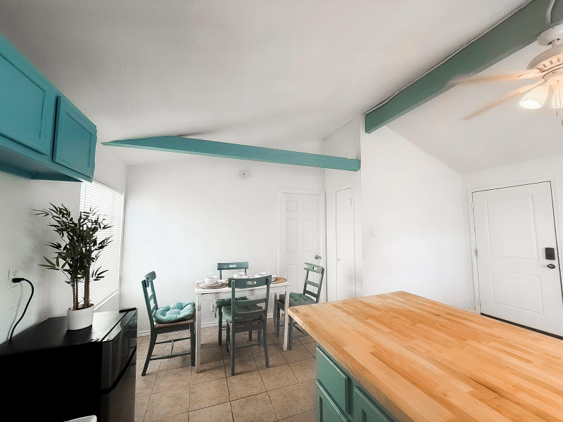 107 E Venus Ln #4 - Photo 2 of 10