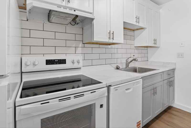 463 Bmedlock Road #B - Photo 5 of 32