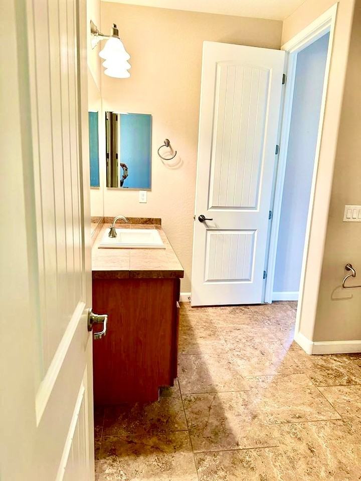 722 E Sipapu Dr - Photo 7 of 15