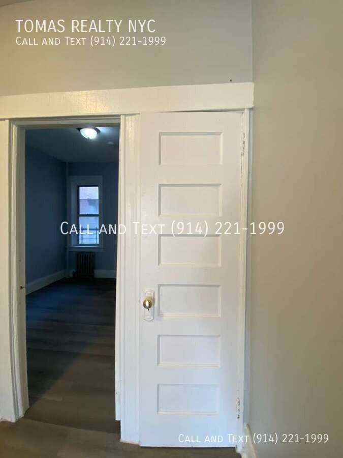 29 Ravine Ave Apt 1s