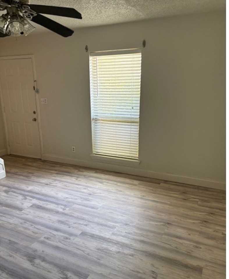 2729 Hurstview Drive - 2729 Hurstview Drive #A - Photo 3 of 21