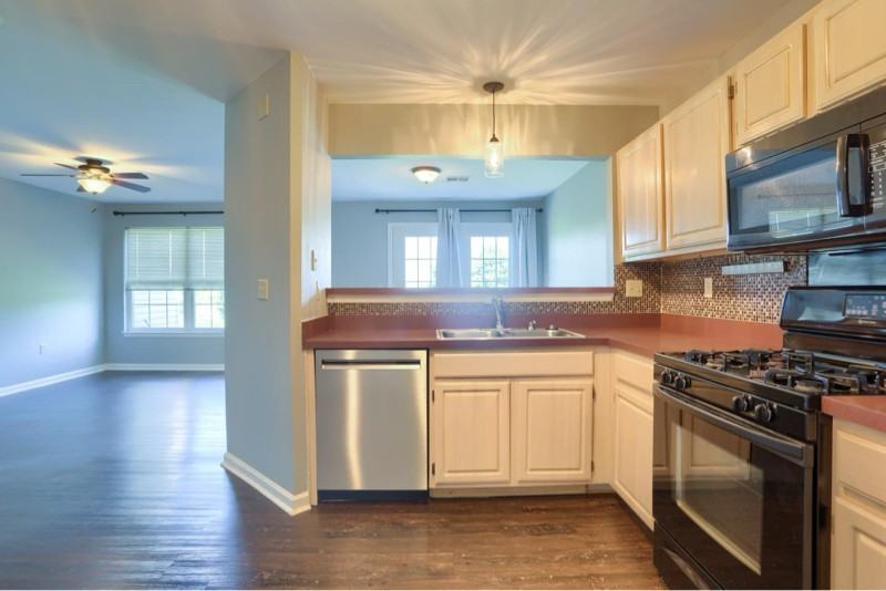 226 Sparrow Rd - Photo 5 of 21