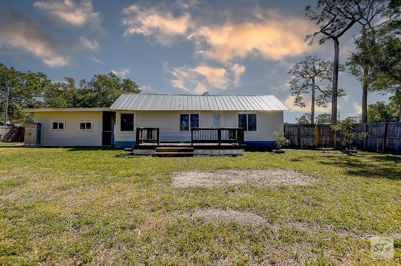 3801 40th Ave N - Photo 6 of 10