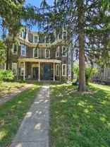 142 Sumac St #2R - Photo 1 of 1