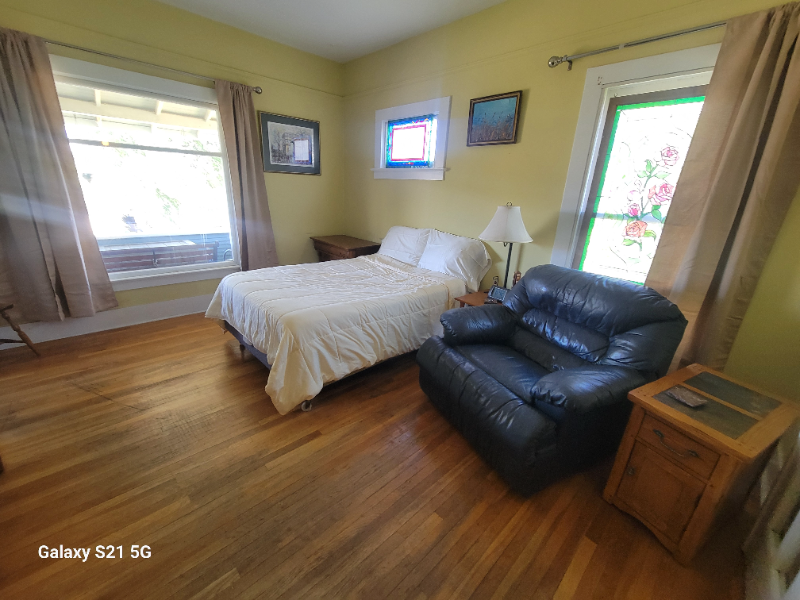 700 W 13th St #1 - Photo 4 of 6