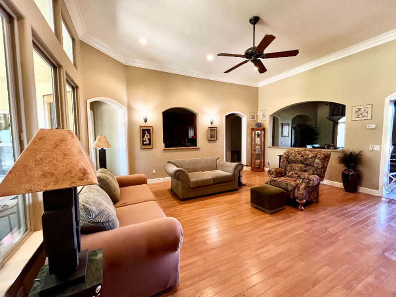 4709 W Harold Ave - Photo 4 of 13