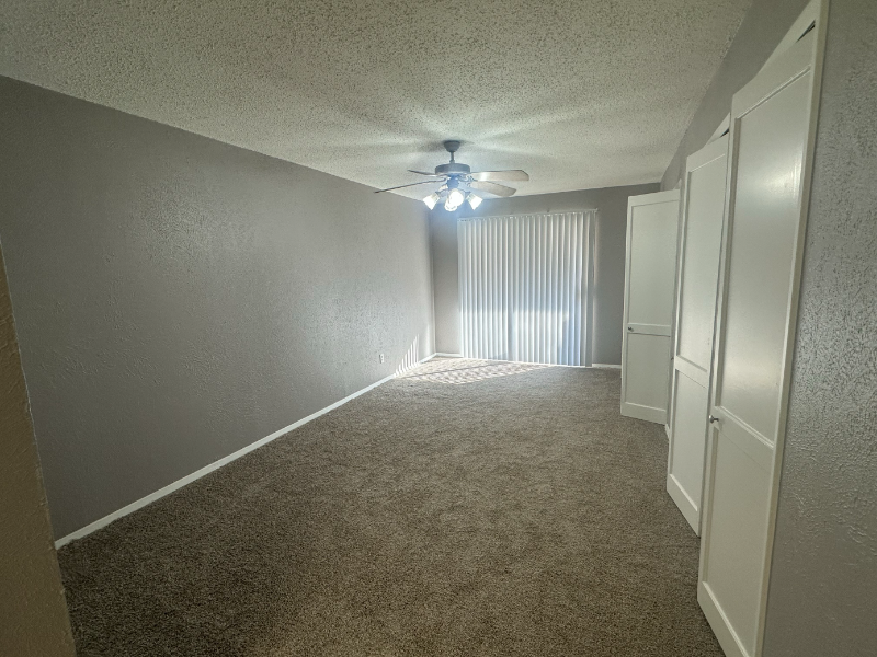 2114 E Marshall Ave #204 - Photo 5 of 9