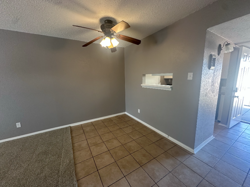 2114 E Marshall Ave #204 - Photo 7 of 9