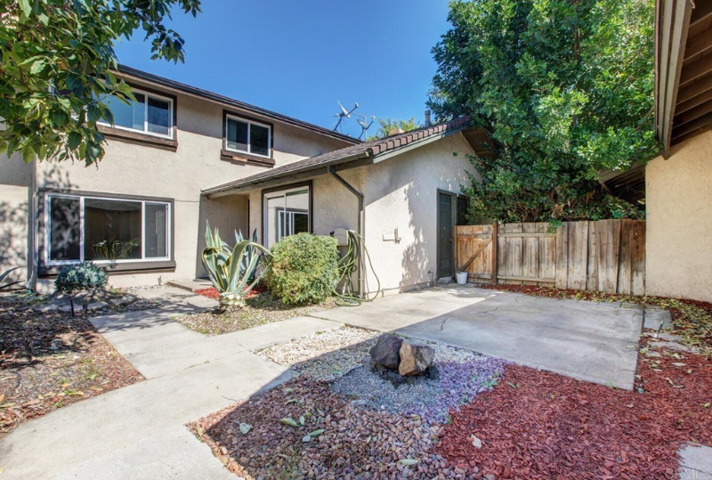 3607 W Park Balboa Ave - Photo 3 of 5