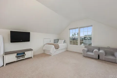 207 Enchanted Way - Photo 2 of 10