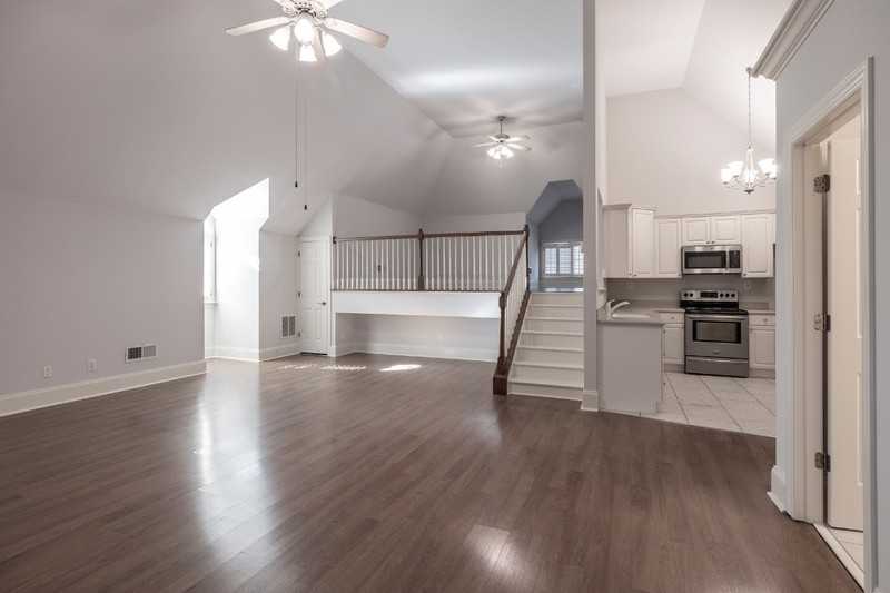 2801 Spreading Oaks Dr Nw - Photo 5 of 22