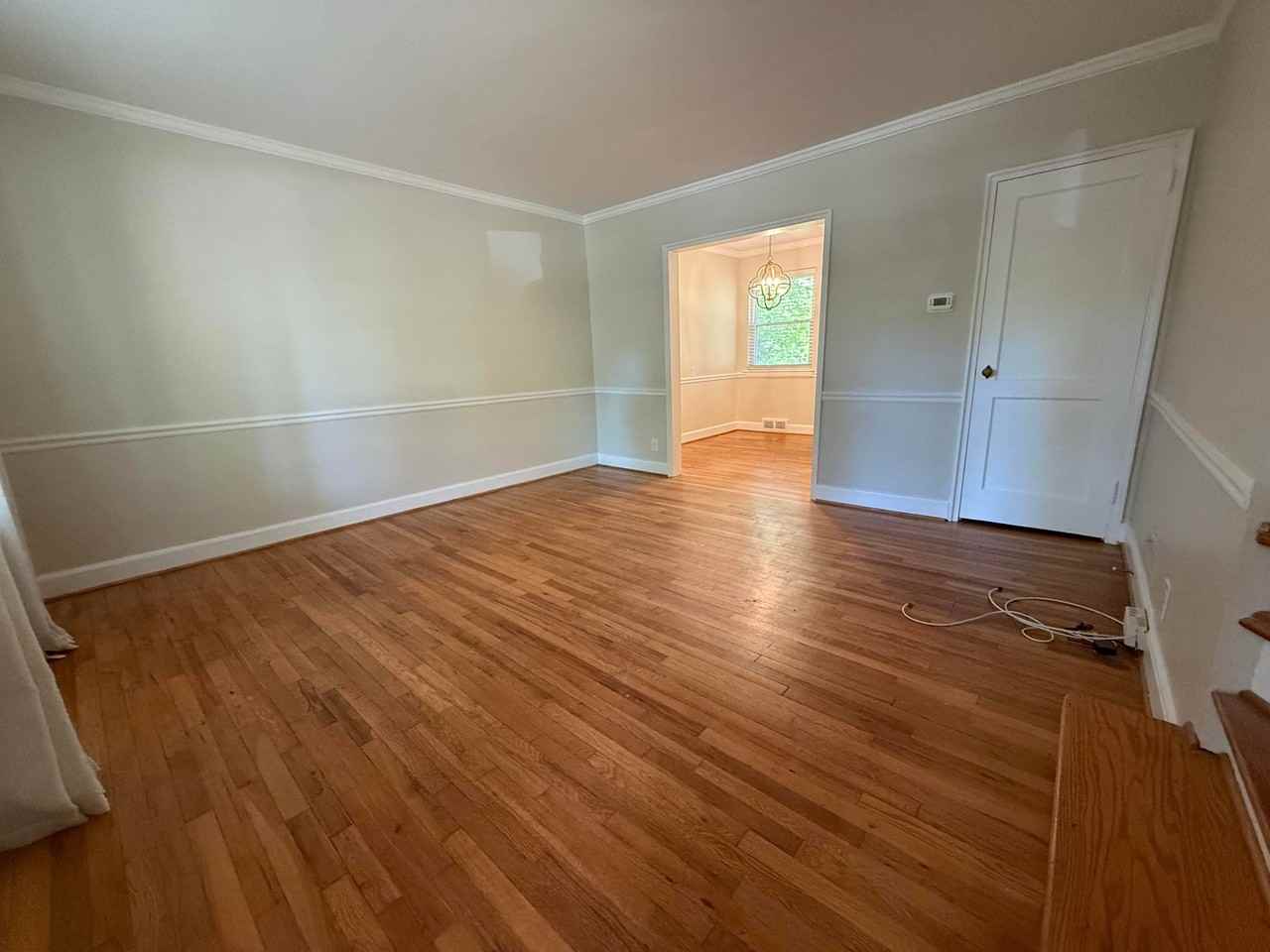 2625 - Photo 2 of 13