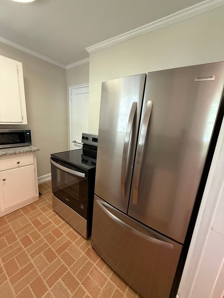 2625 - Photo 7 of 13