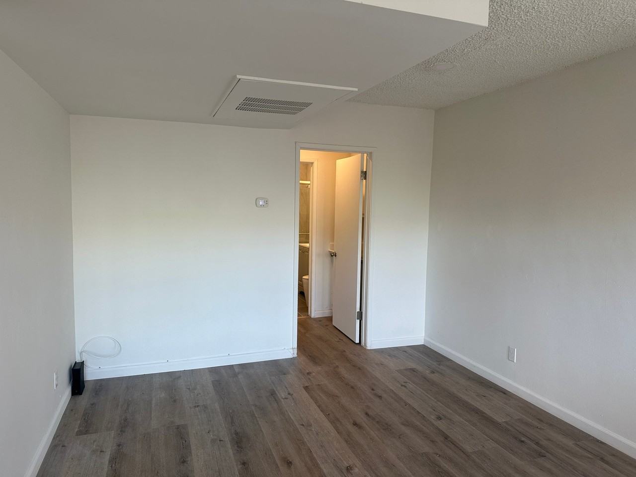 1317 W 97th St #1 - Photo 5 of 19