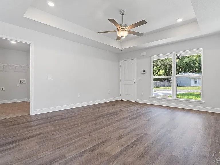 8418 Cherry Ave - Photo 3 of 11