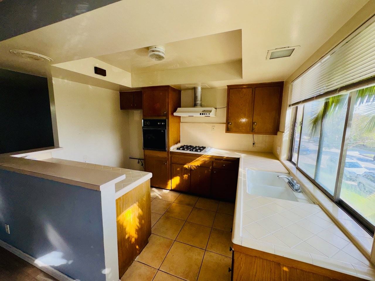 920 N 1st St #G - Photo 4 of 14