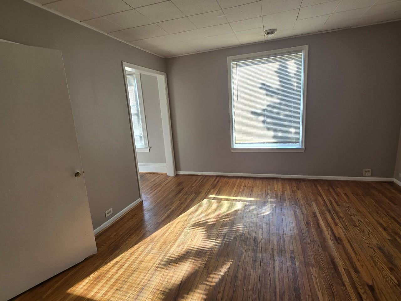 3105 Girard Ave N #2 - Photo 2 of 9