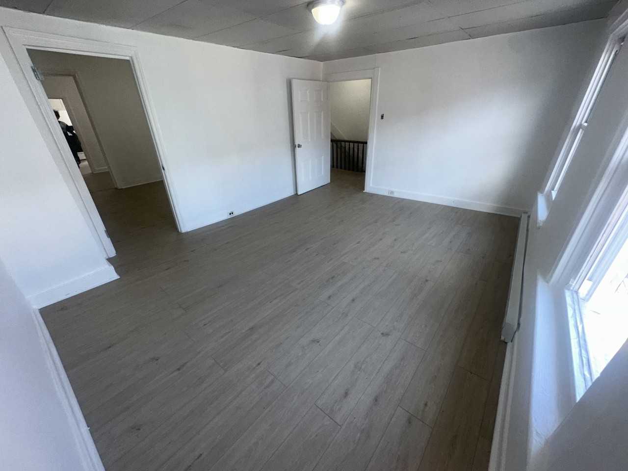 115 East Ave #2 - Photo 4 of 8