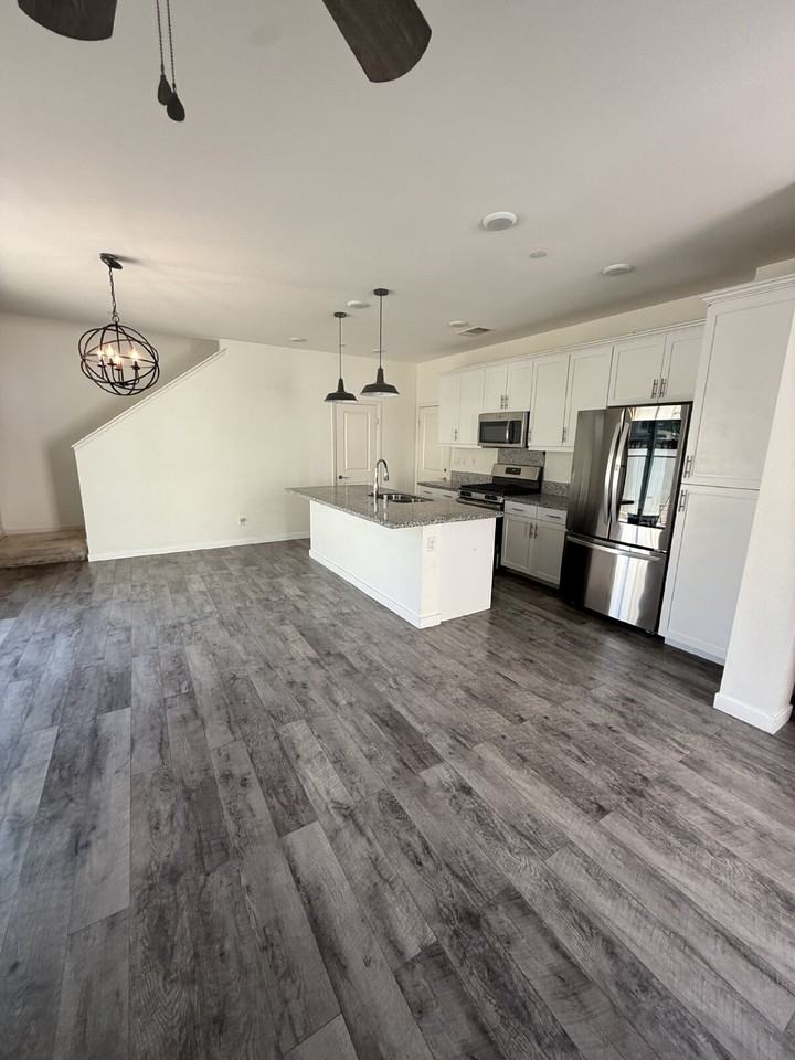35804 Neala Ln - Photo 2 of 28