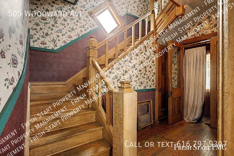 505 Woodward Ave - Photo 2 of 39