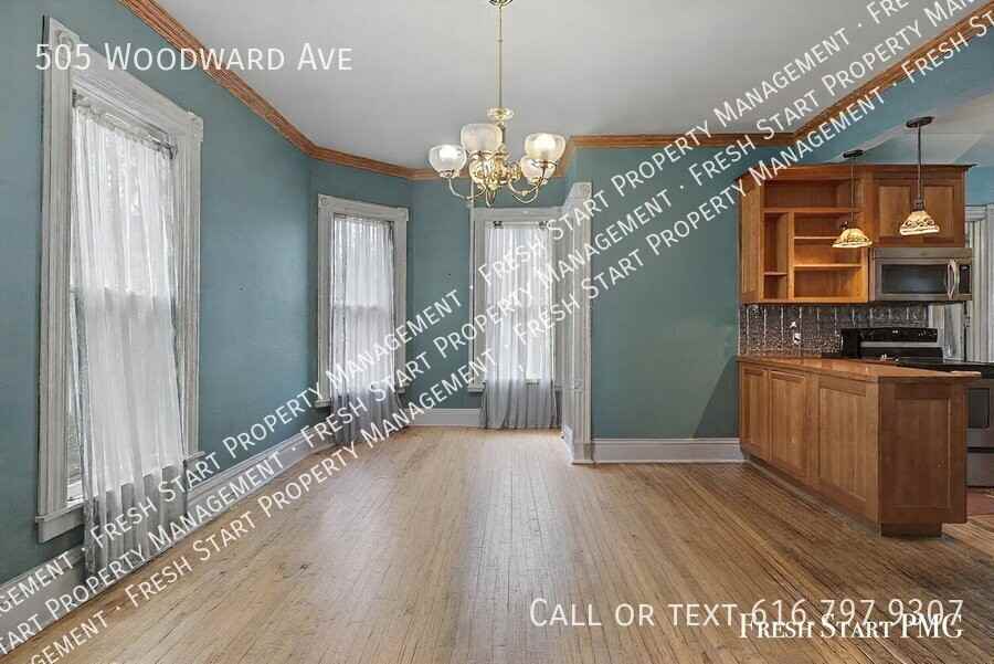 505 Woodward Ave - Photo 5 of 39