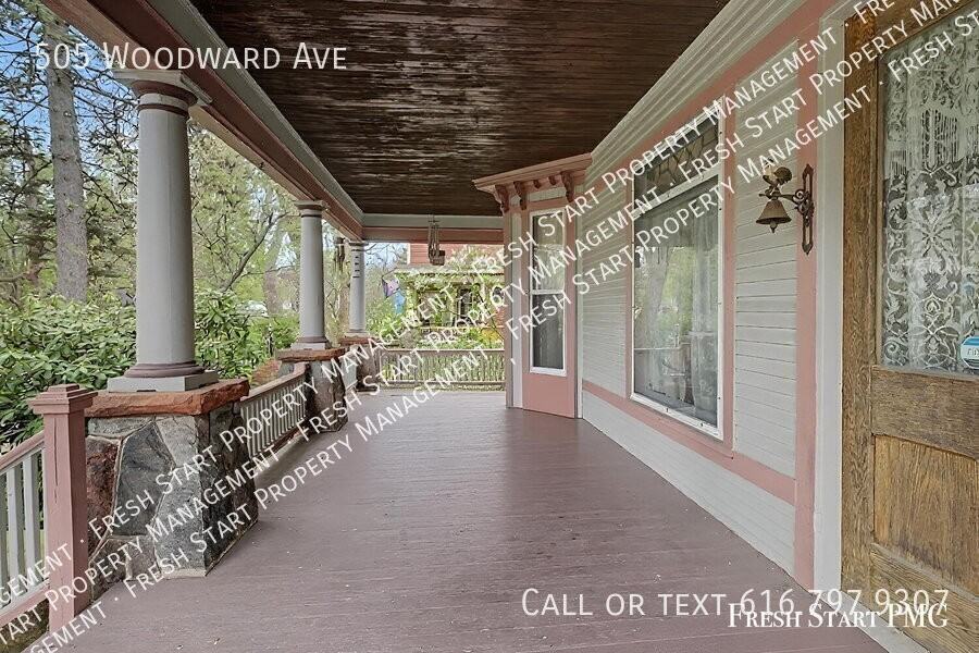 505 Woodward Ave - Photo 6 of 39