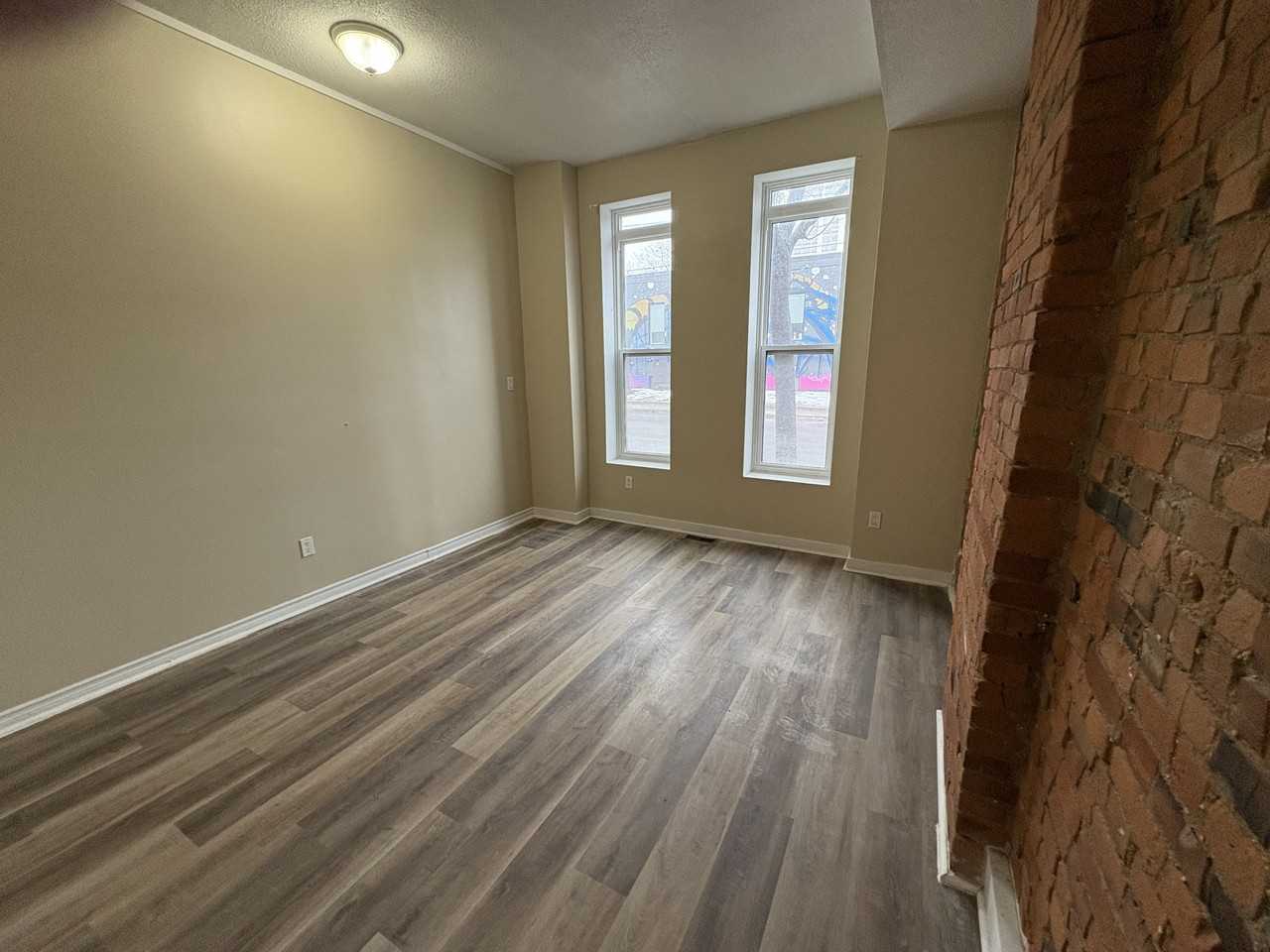 273 King William St #1 - Photo 5 of 7