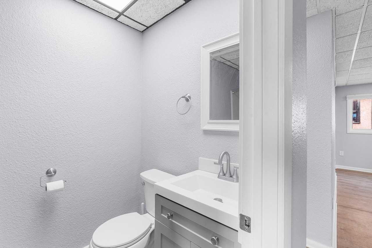 404 N Superior St #3 - Photo 4 of 17