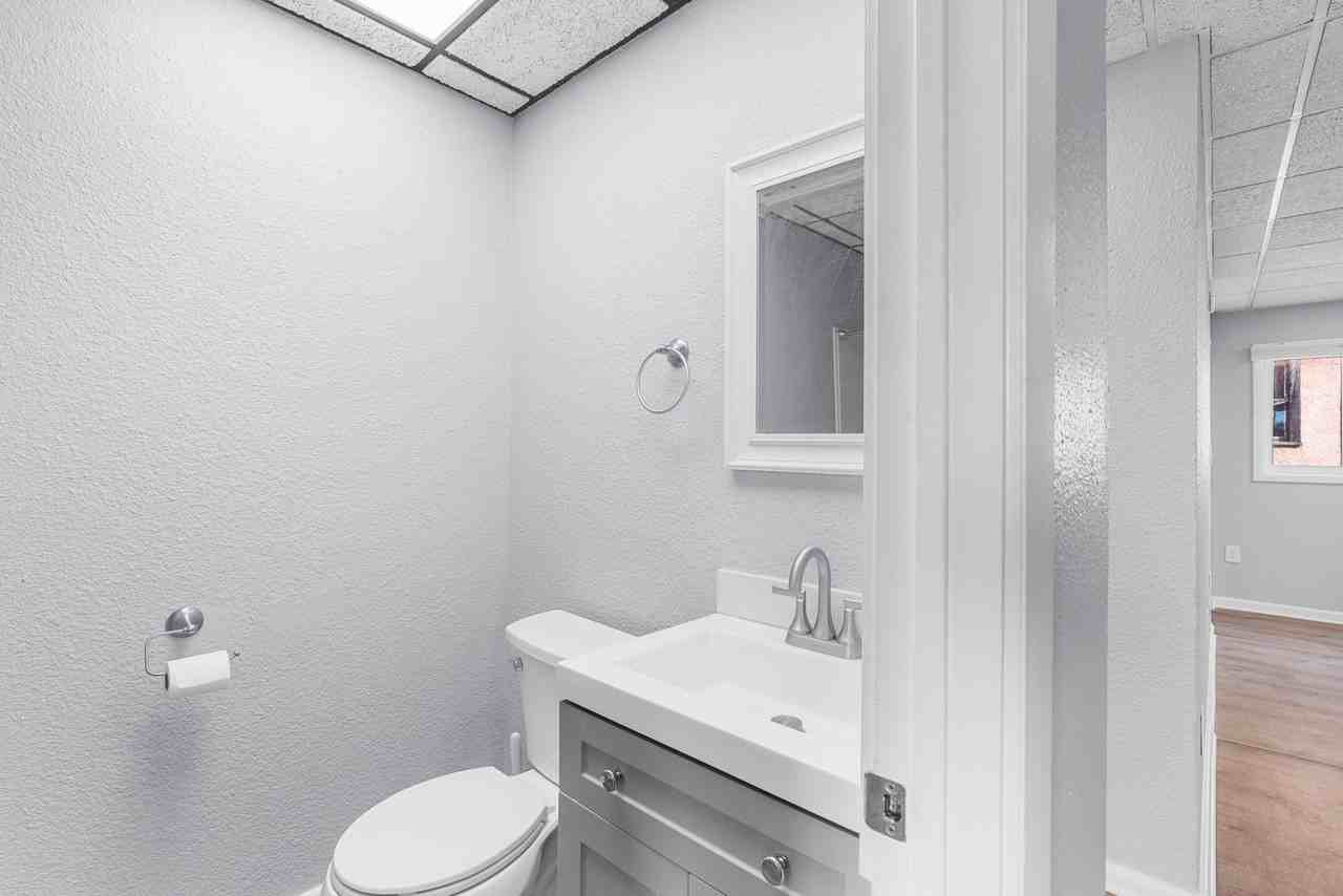 404 N Superior St #3 - Photo 7 of 17
