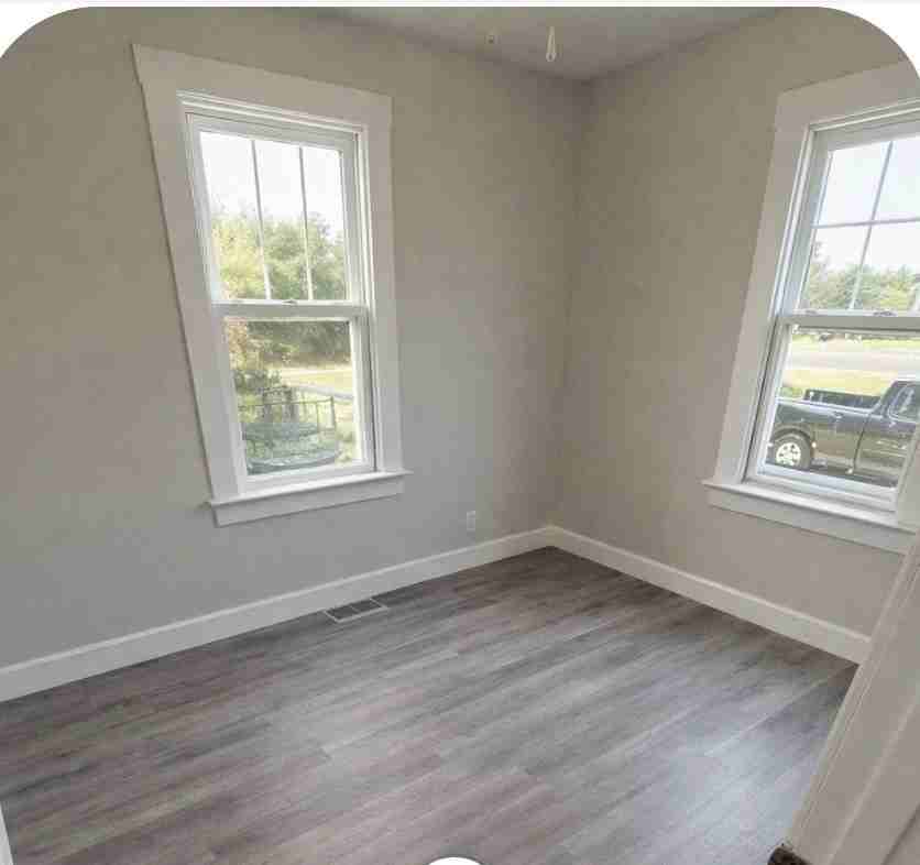 56 Windmill Point Rd - Photo 4 of 7