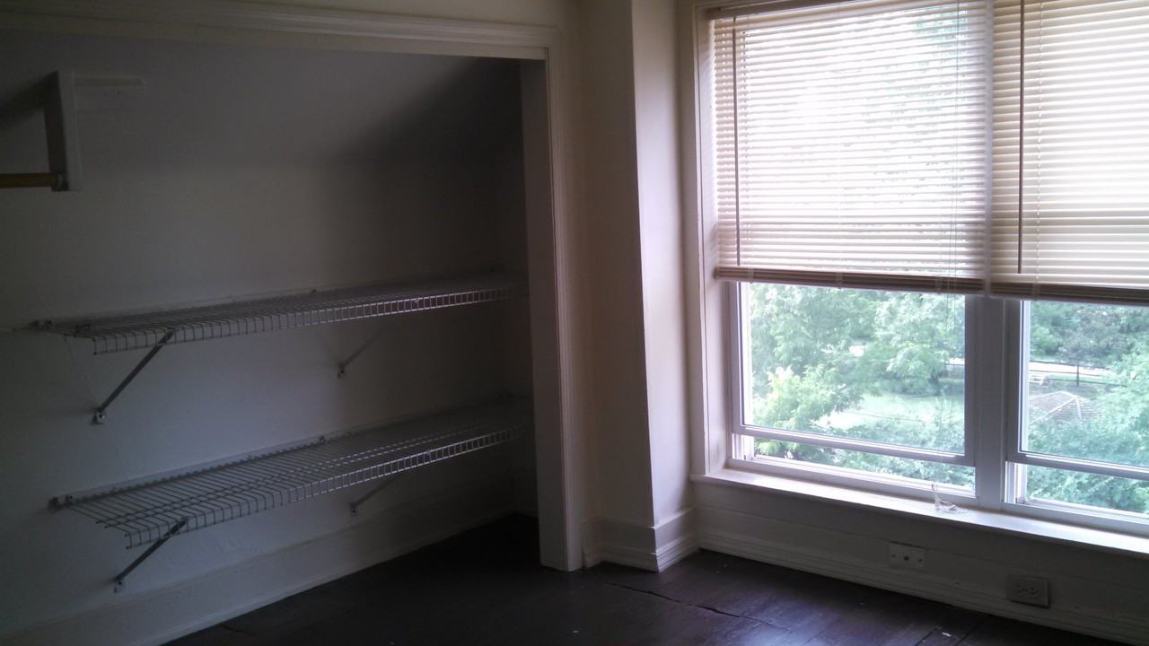 2401 Fairview Ave - Photo 4 of 20