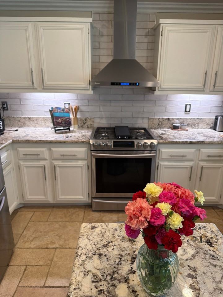 42121 Delmonte St - Photo 3 of 31