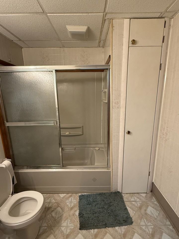 918 Leland Ave - Photo 3 of 11